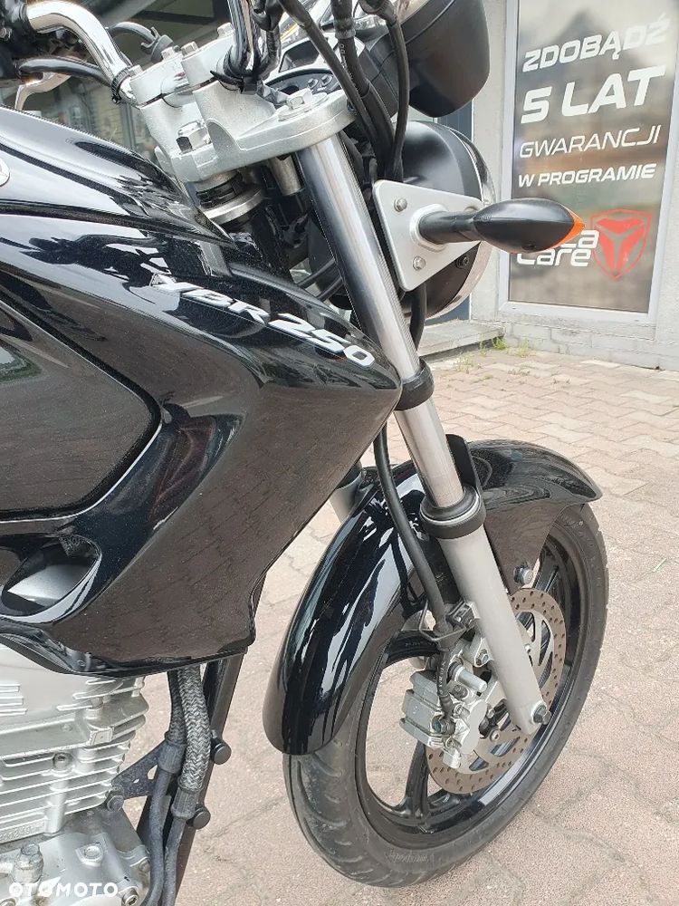 Yamaha YBR - 8