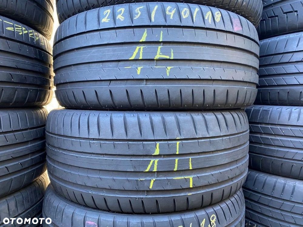 225/40/18 Michelin Pilot Sport 4_5,7mm_4szt_(14) - 3