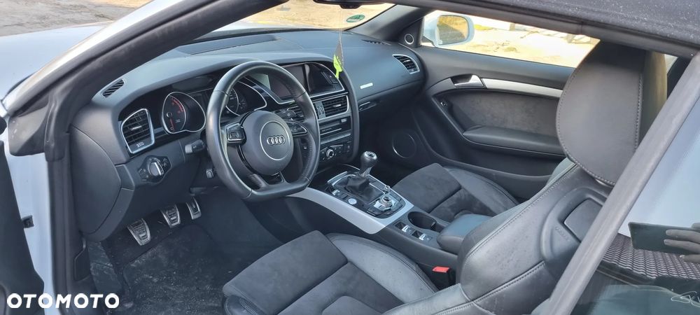 Audi A5 Cabrio - 13