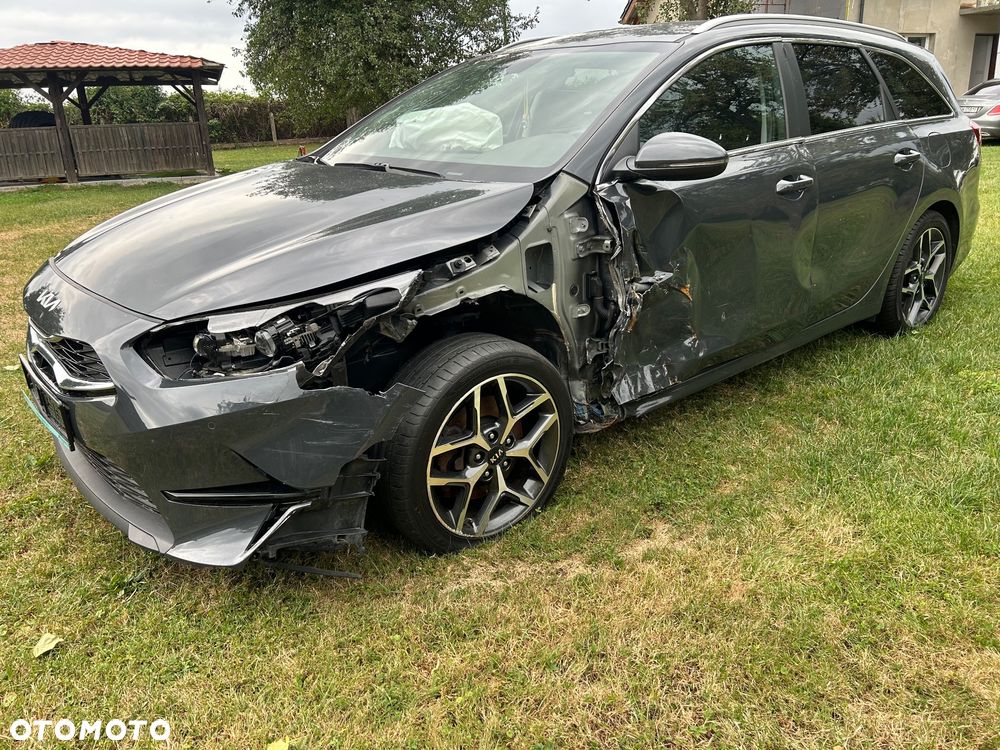 Kia Ceed 1.5 T-GDI OPF Platinum - 4