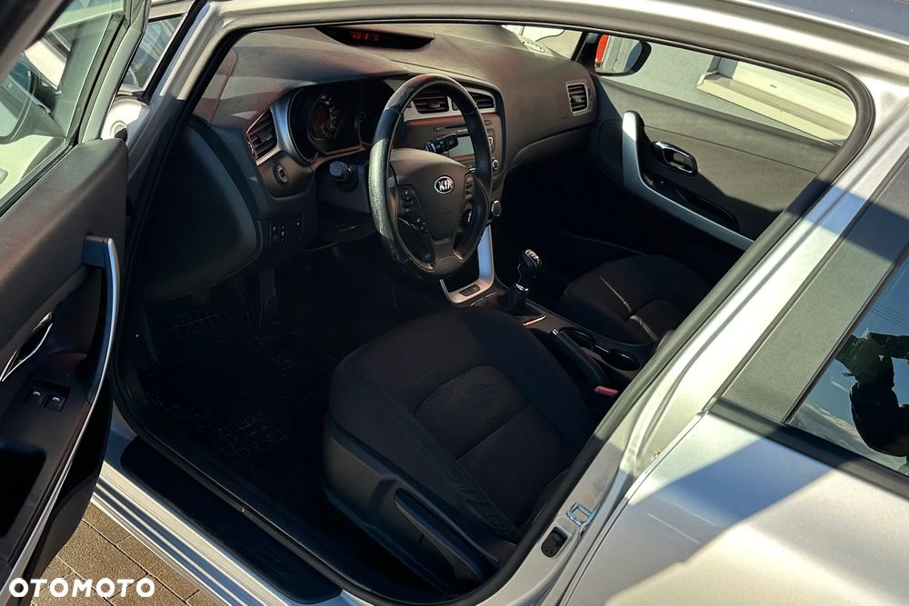 Kia Ceed - 19