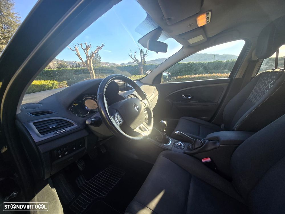 Renault Mégane Sport Tourer 1.5 dCi Dynamique SS - 14