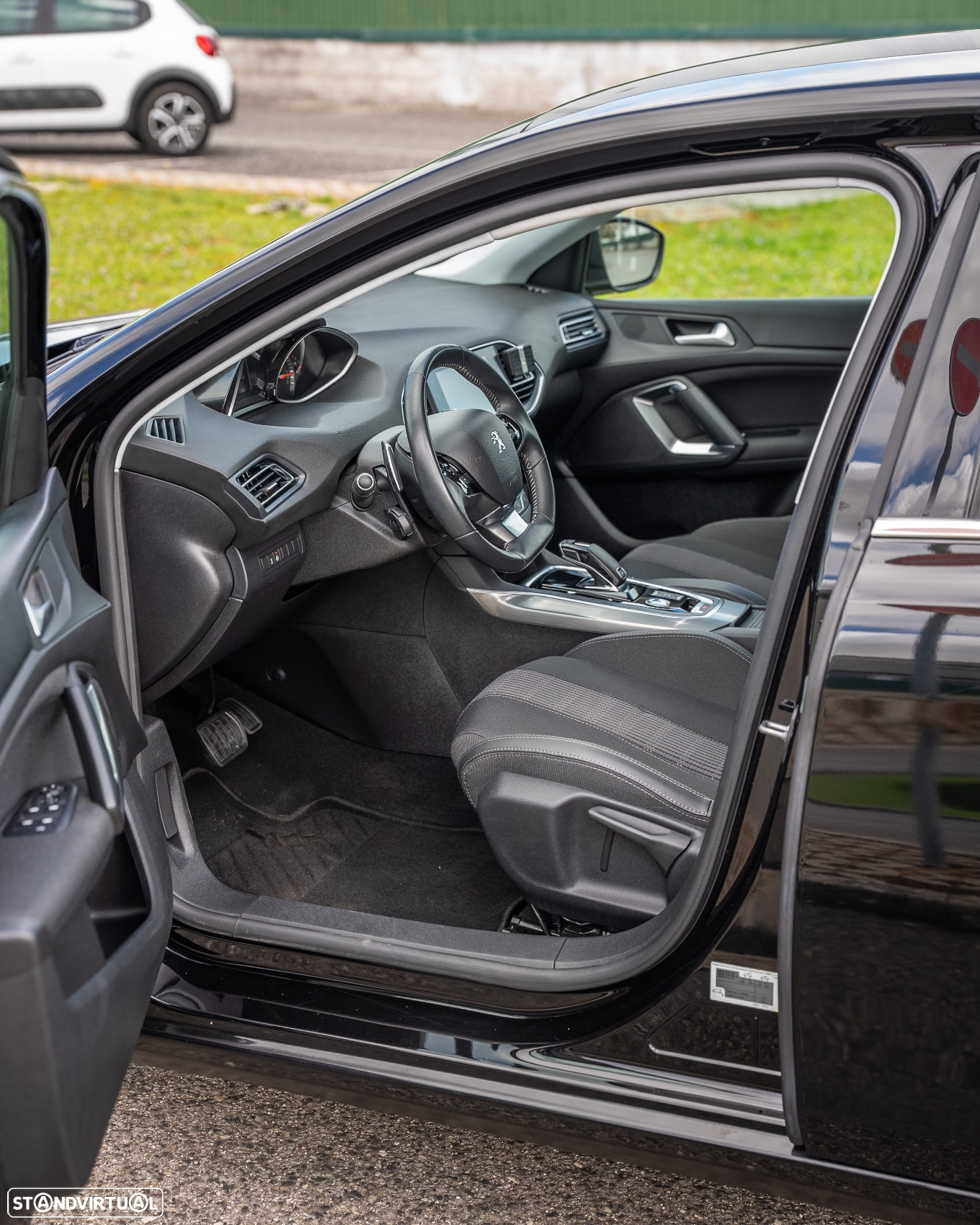 Peugeot 308 1.2 PureTech Allure Full LED EAT8 - 14