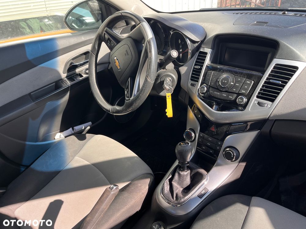 Chevrolet Cruze - 8