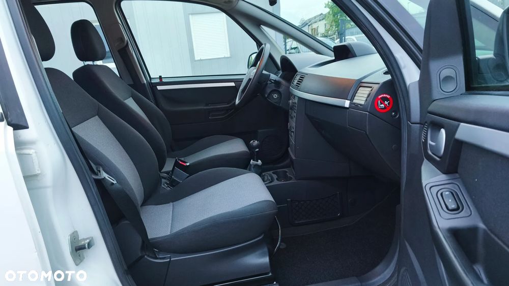 Opel Meriva - 21