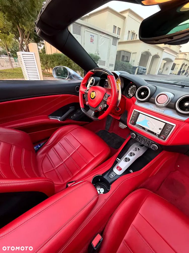 Ferrari California T - 14