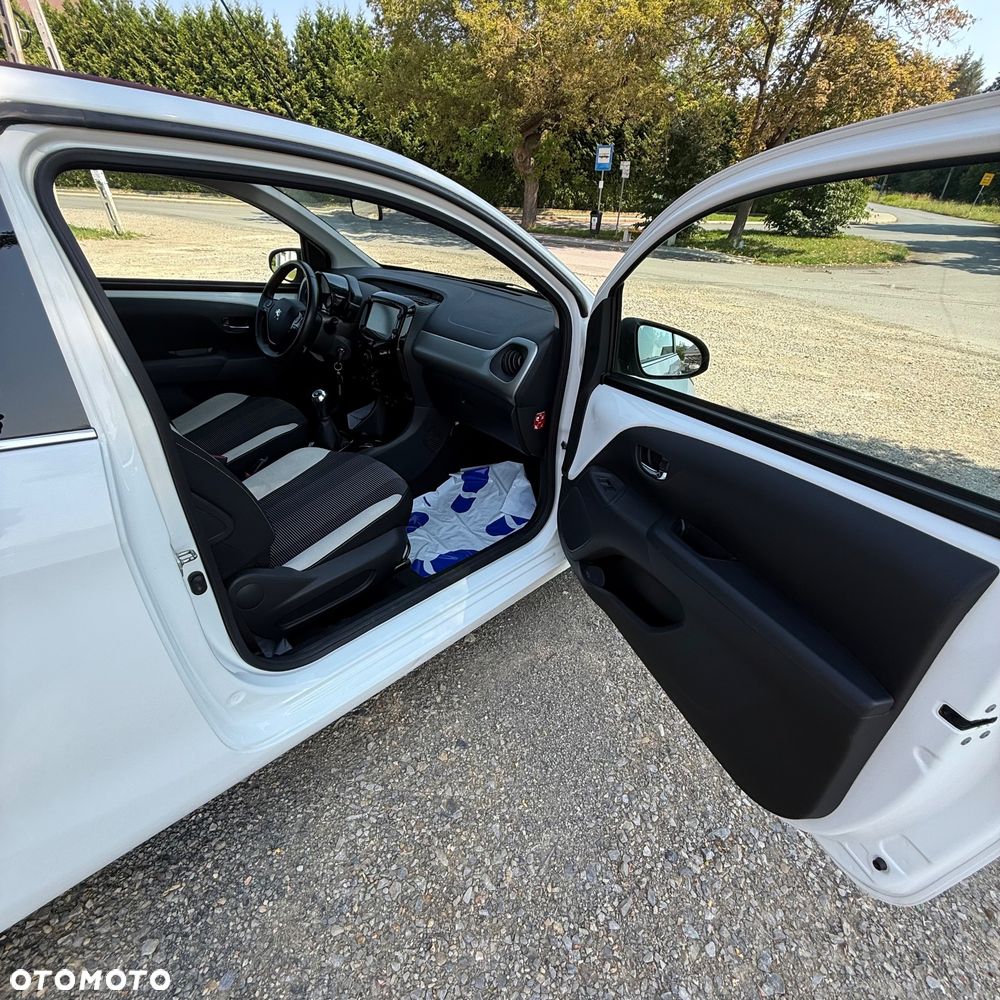Peugeot 108 PureTech 82 Top Allure - 12
