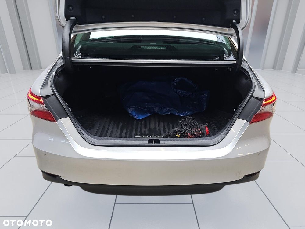 Toyota Camry 2.5 Hybrid Prestige CVT - 19