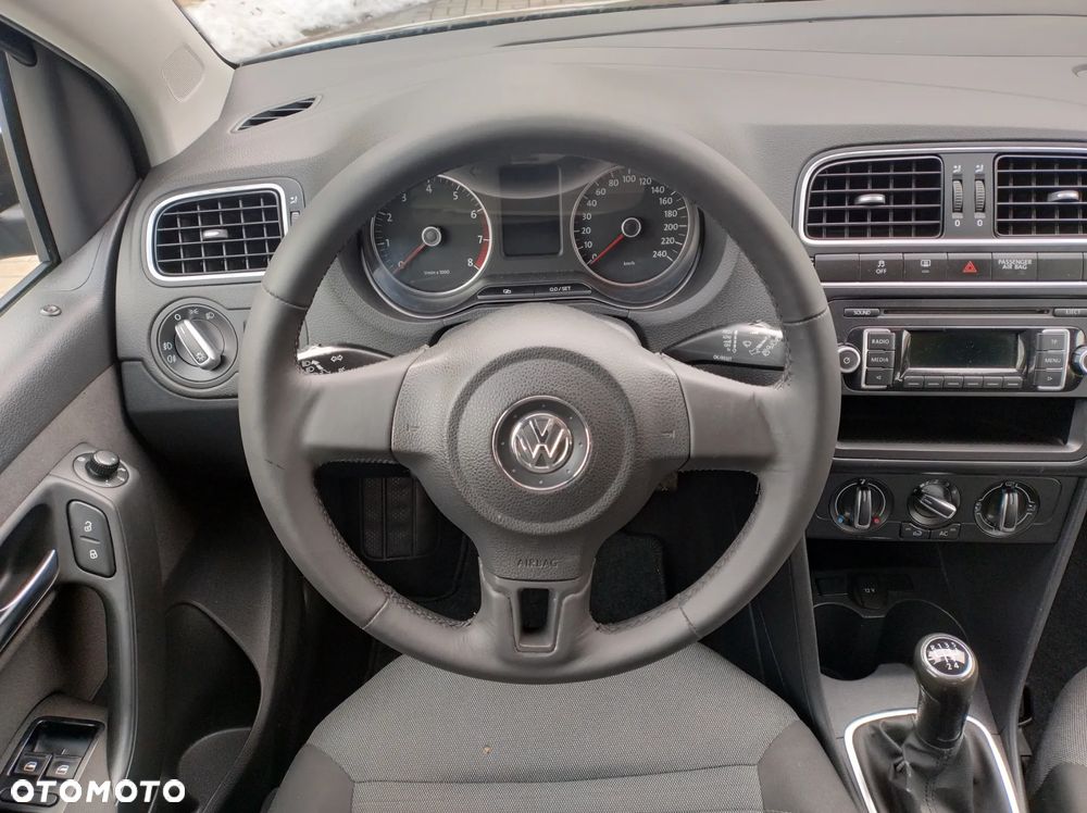 Volkswagen Polo 1.4 16V Comfortline - 33