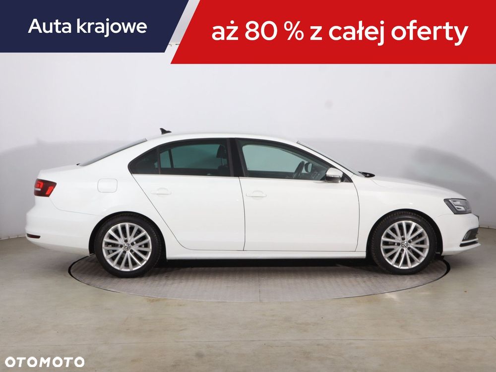 Volkswagen Jetta - 8