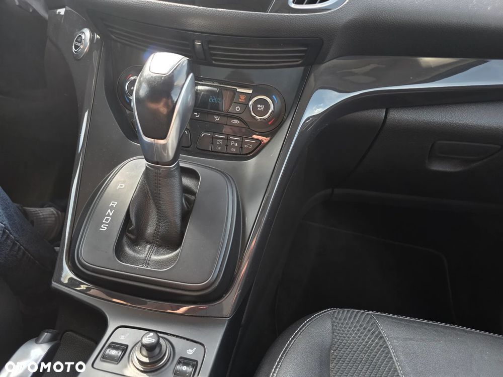 Ford Kuga 2.0 TDCi 4x4 Titanium - 14