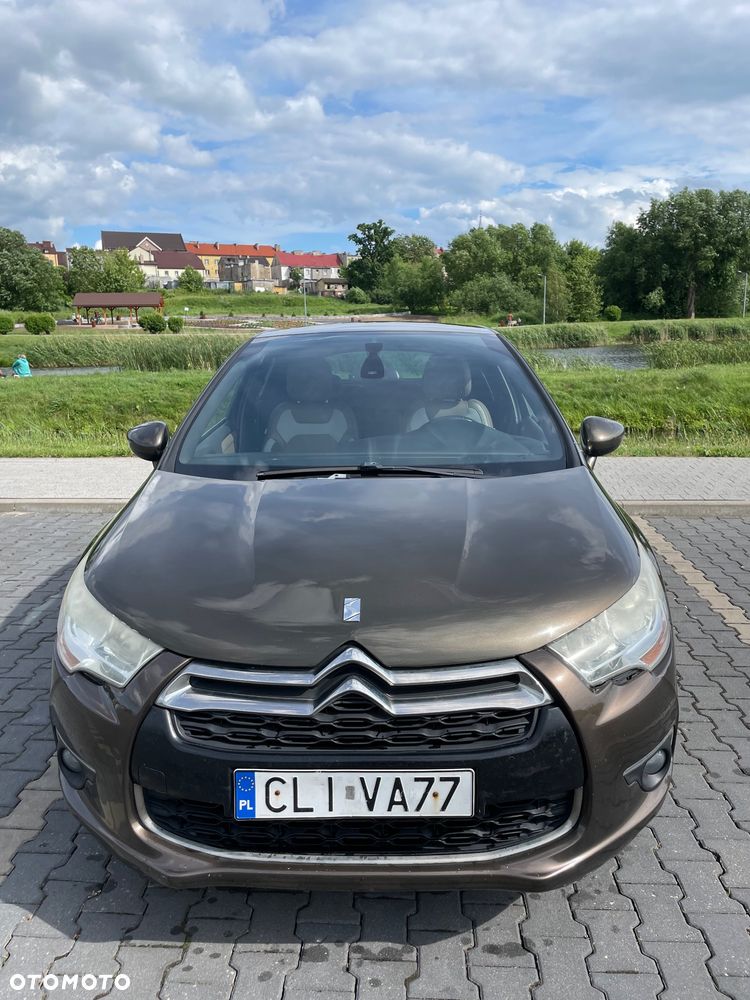 Citroën DS4 1.6 e-HDi SoChic MCP - 2