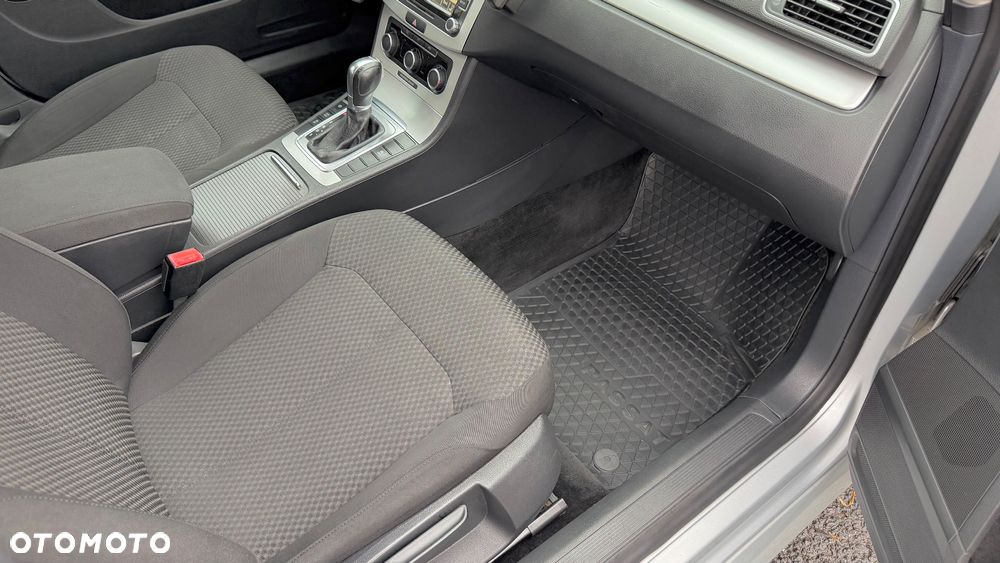 Volkswagen Passat - 7