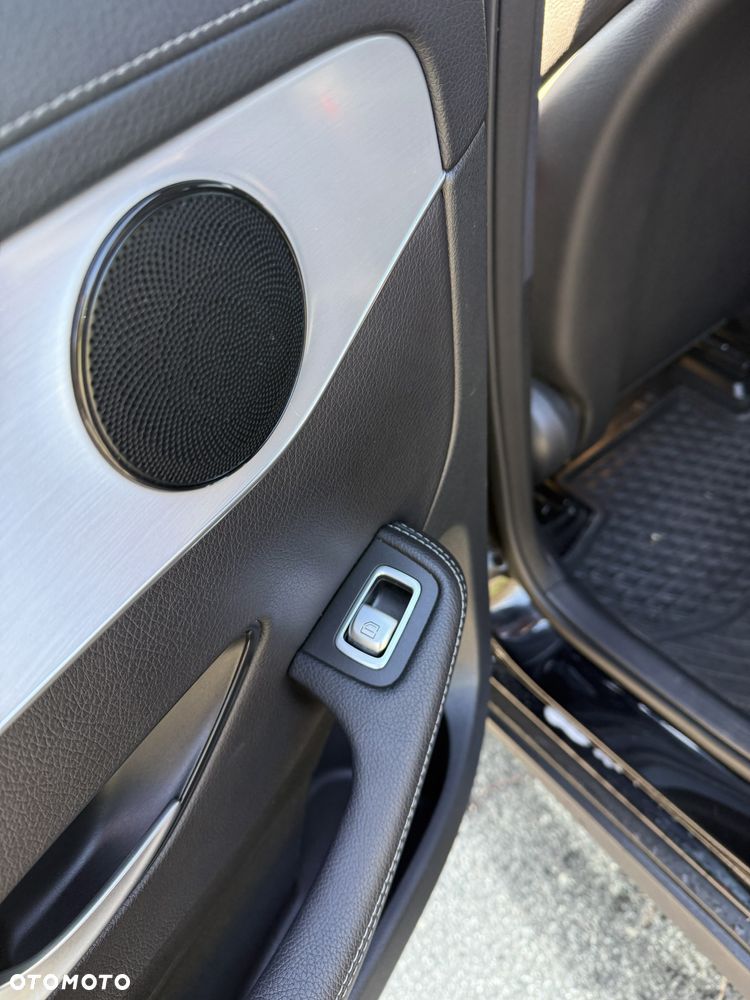 Mercedes-Benz GLC - 7