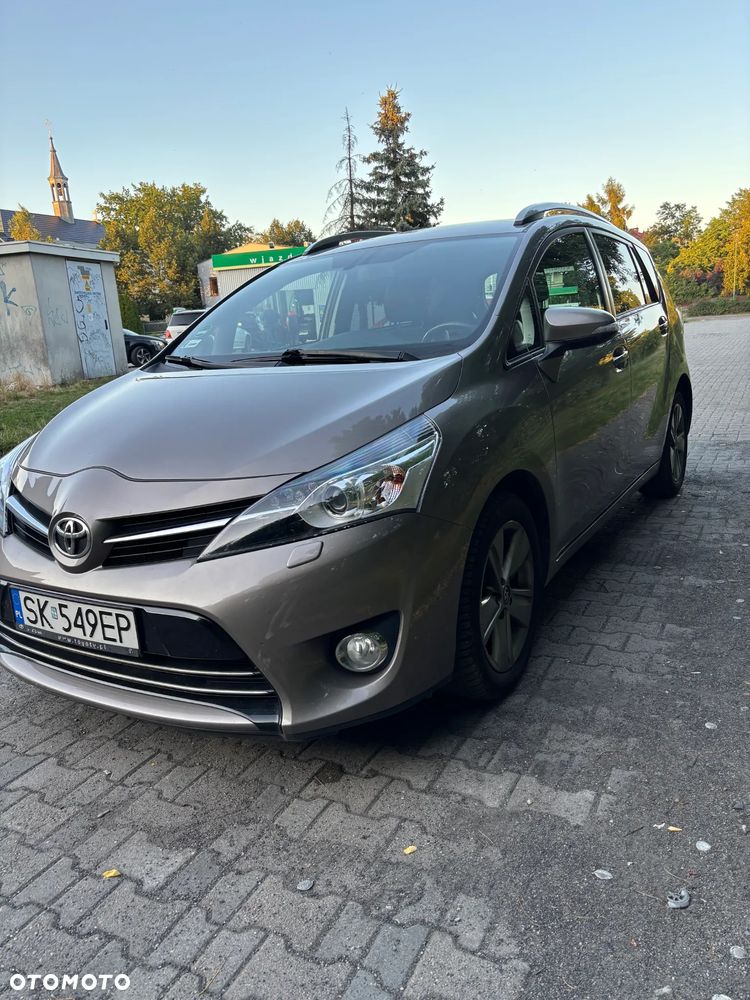 Toyota Verso 1.8 Premium 7os - 1