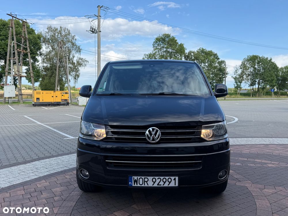 Volkswagen Multivan - 12