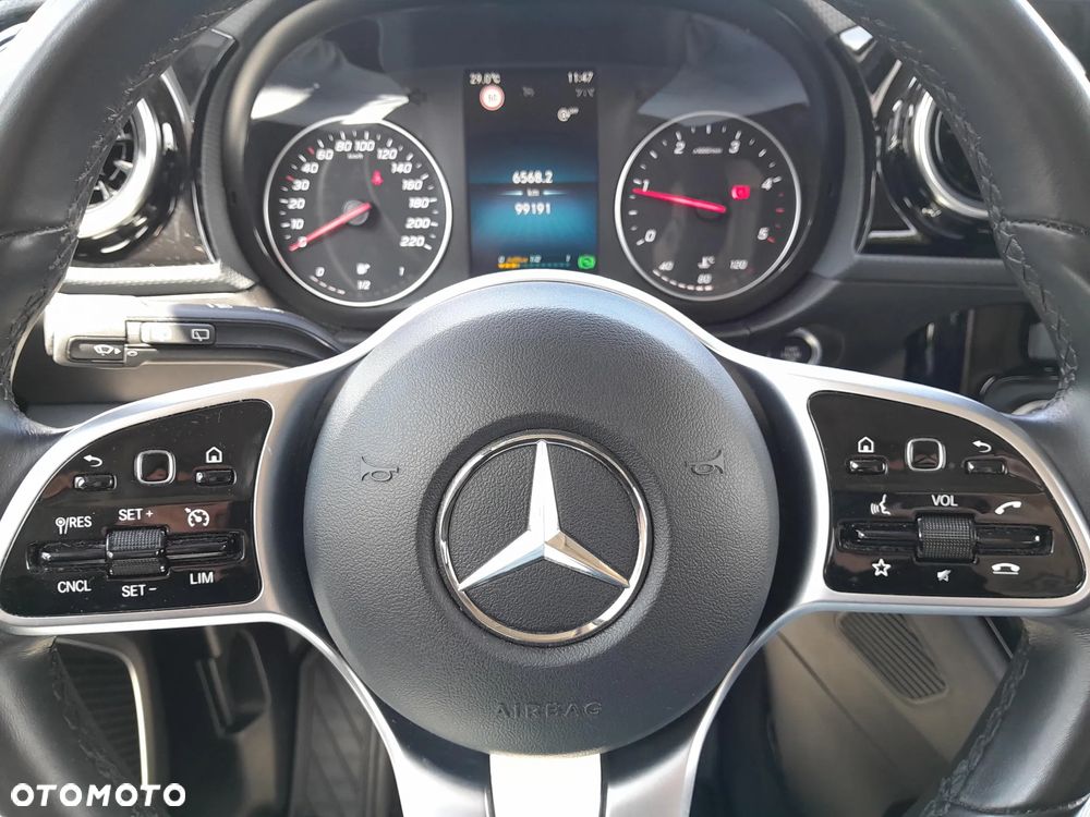 Mercedes-Benz Klasa T 180 d - 13