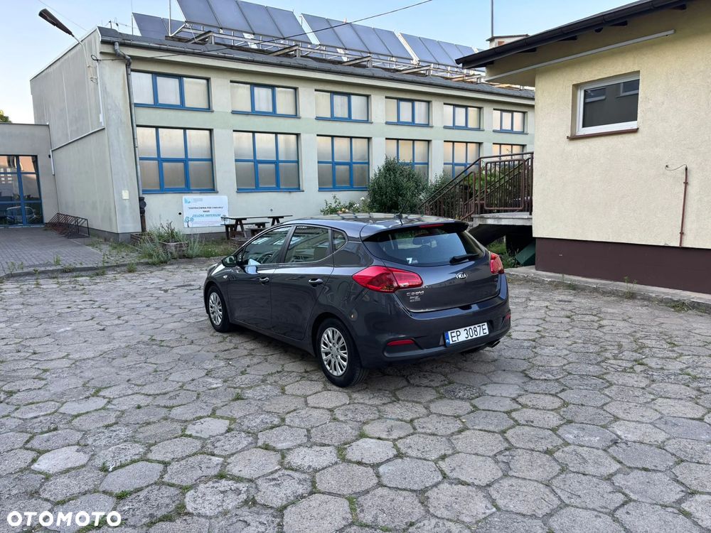 Kia Ceed - 14