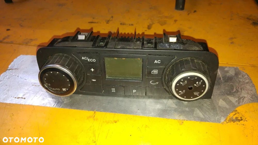 Panel sterowania klimatyzacja MAN TGX 81.61990.6081 - 1