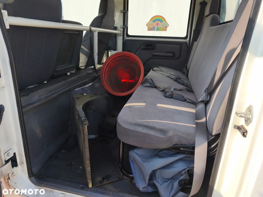 Isuzu FORWARD N75.190 - 11