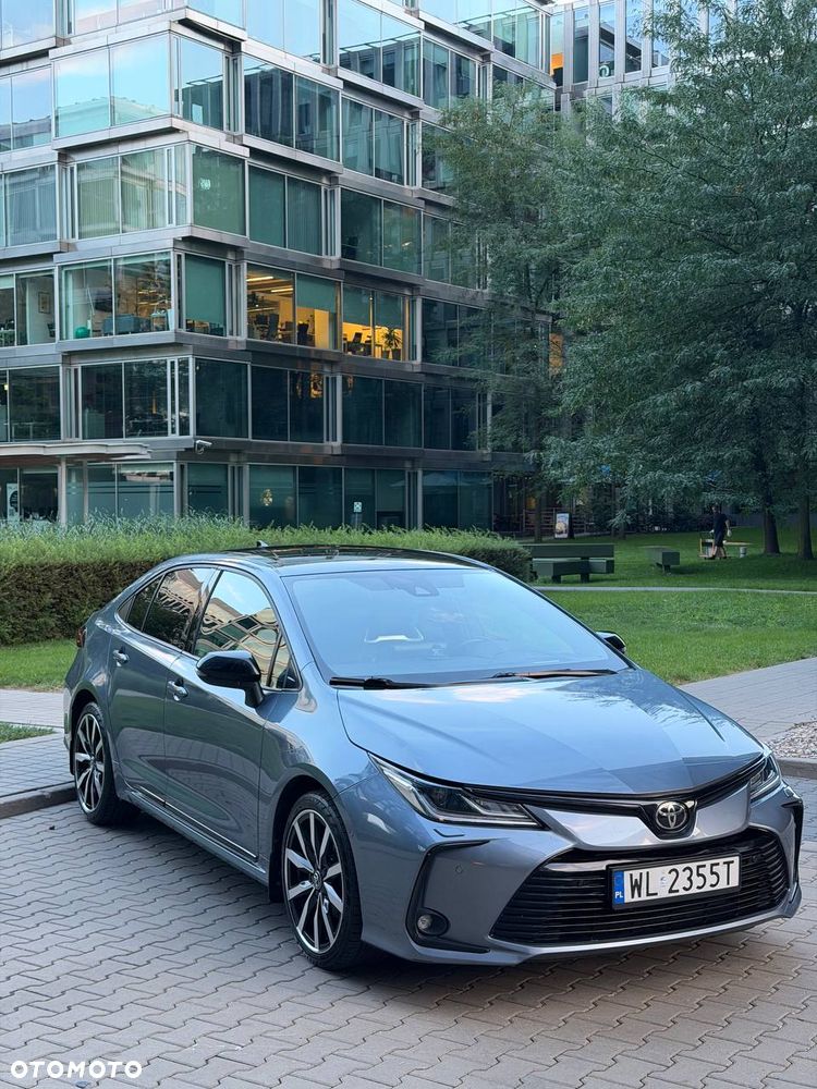 Toyota Corolla - 1
