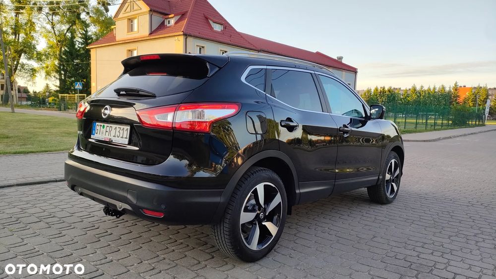 Nissan Qashqai 1.6 dCi Tekna S&S - 4