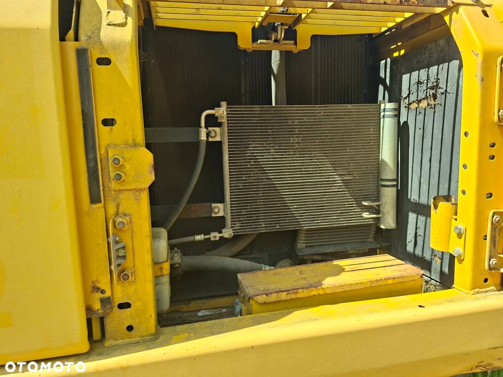 Komatsu PC210LC-8 - 7