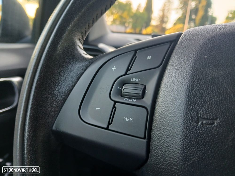 Citroën C4 Cactus 1.6 BlueHDi Feel ETG6 - 19