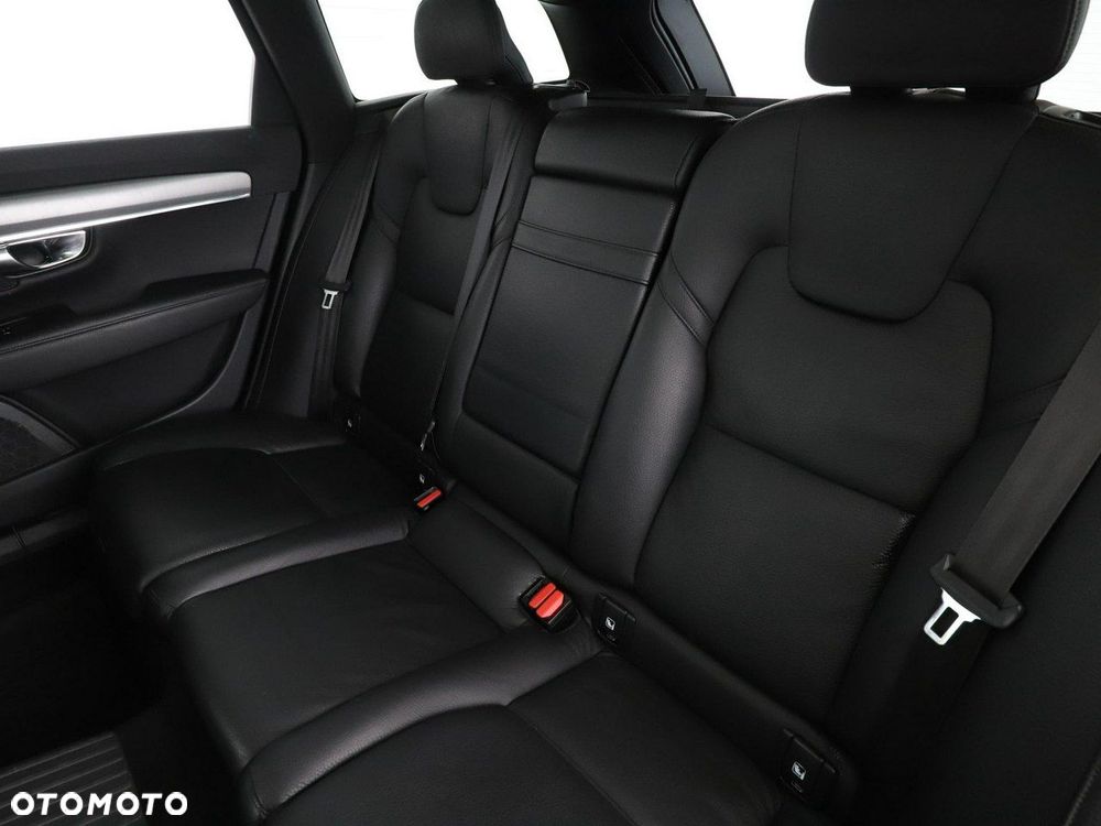 Volvo V90 T8 Twin Engine AWD Momentum - 17