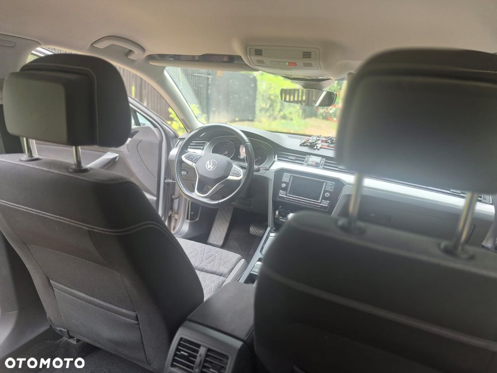Volkswagen Passat 1.5 TSI ACT mHEV Style DSG - 2