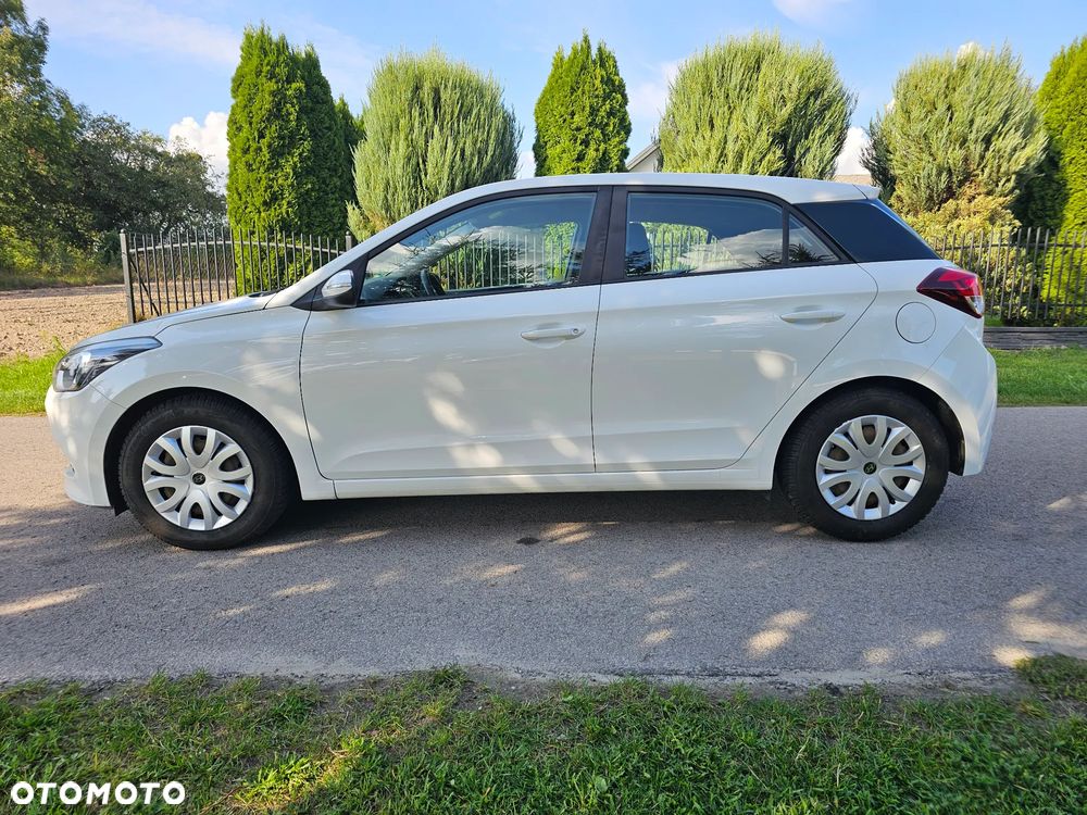 Hyundai i20 1.2 Select - 28