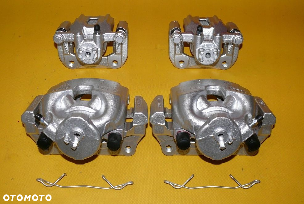 ZACISKI JARZMA LEWY PRAWY PRZÓD TYŁ HONDA ACCORD 8 VIII 296/25 305/9 08-15r - 10