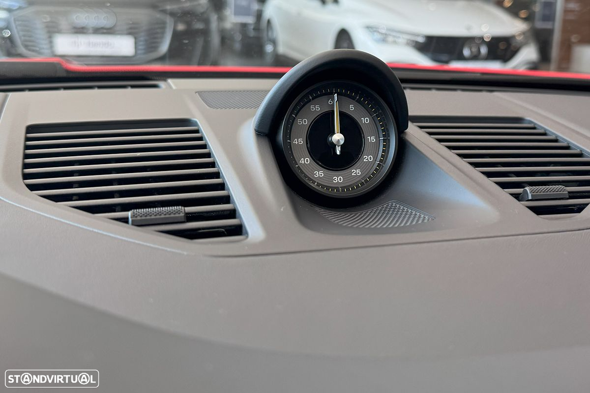 Porsche 911 (992) GT3 Touring Package PDK - 14