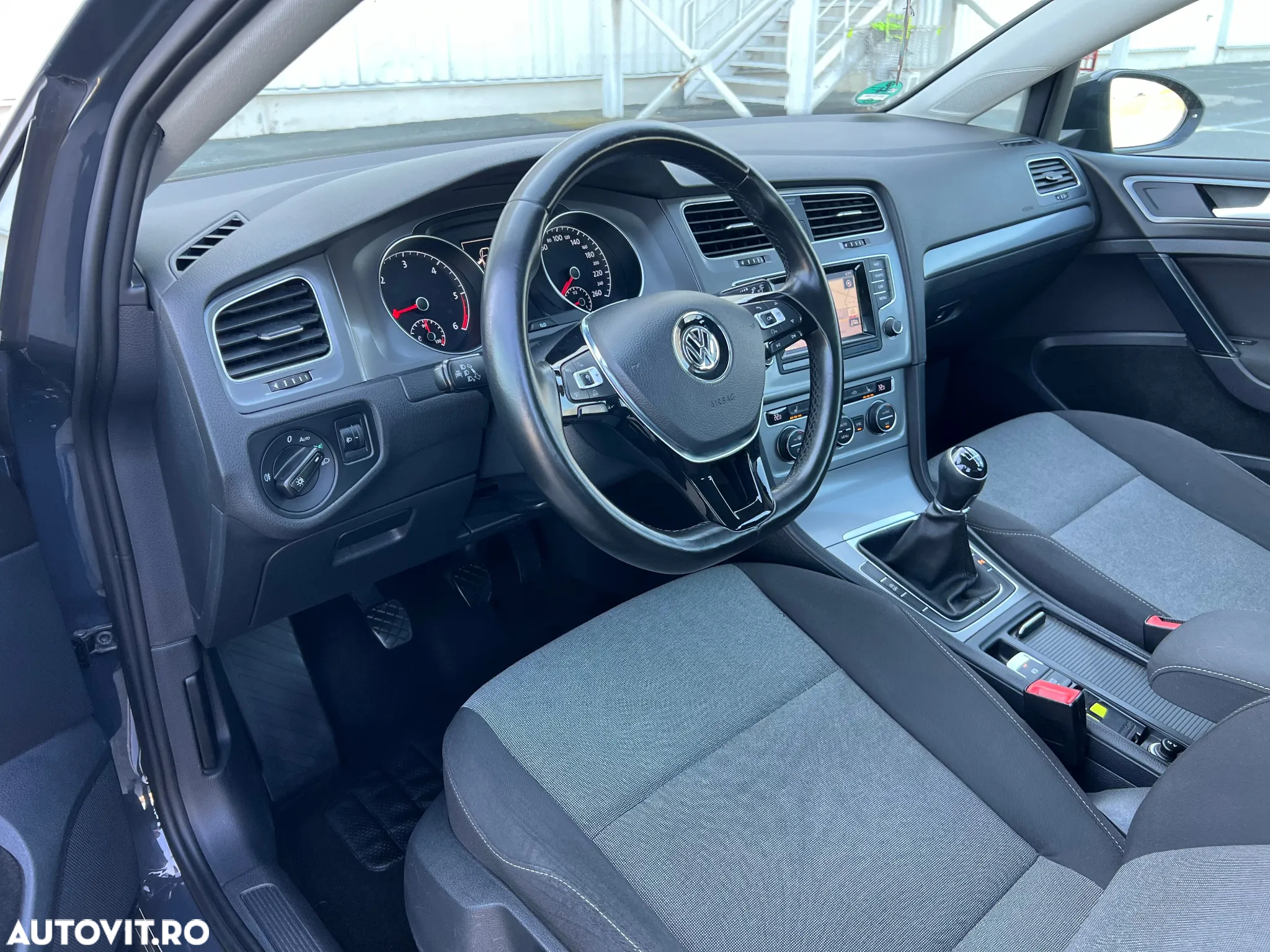 Volkswagen Golf 1.6 TDI BlueMotion Trendline - 21