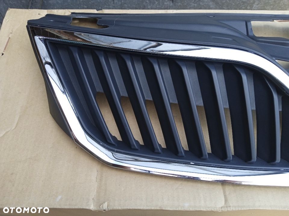 ATRAPA GRILL SKODA RAPID 12- NOWA - 3