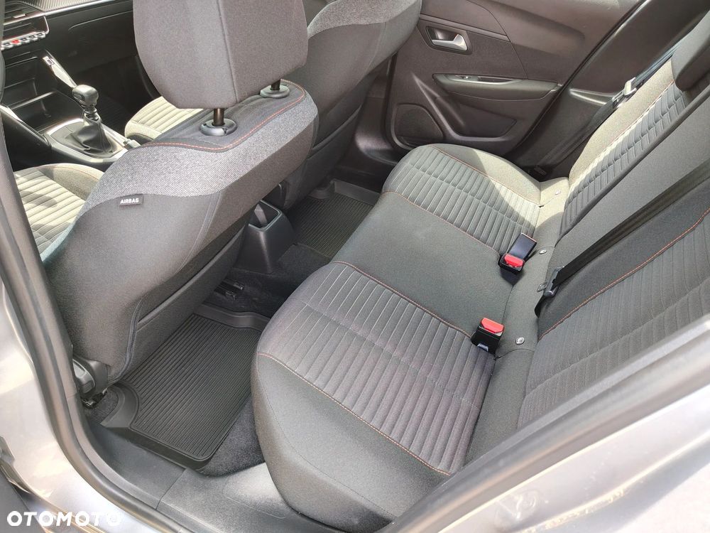 Peugeot 208 PureTech 100 Active - 17
