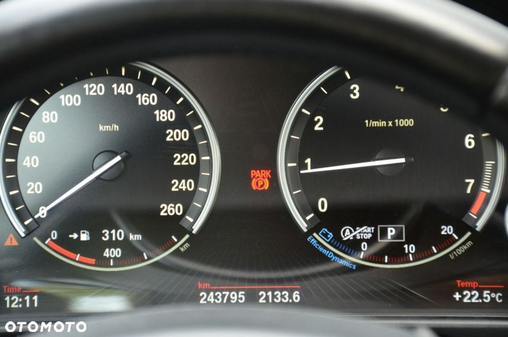 BMW Seria 5 - 38