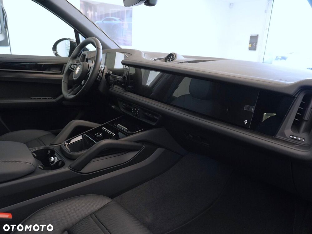 Porsche Cayenne Black Edition - 32