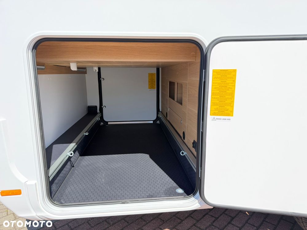 Adria Matrix Axess 650 DC - 18
