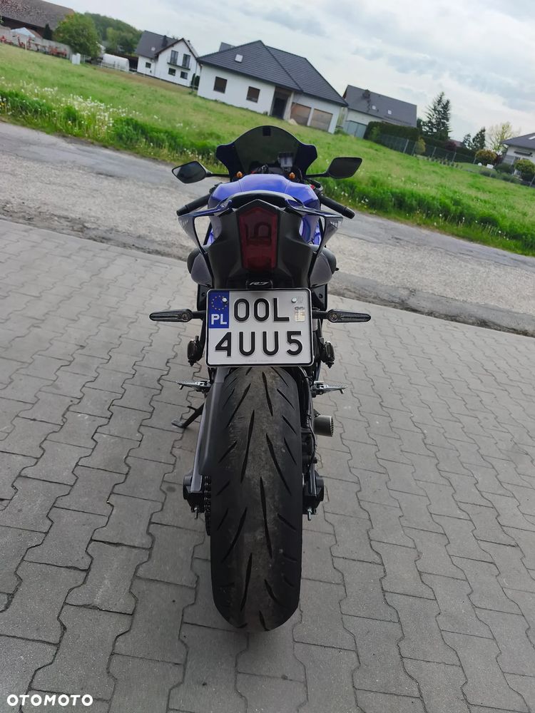 Yamaha R7 - 16