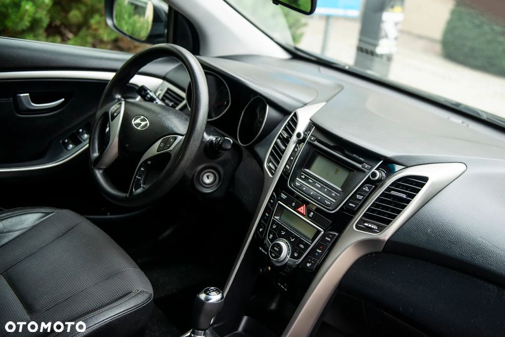 Hyundai i30 1.4 CRDi Advantage - 26