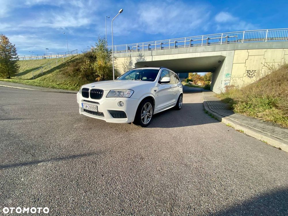 BMW X3 2011 photo 2