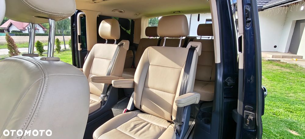 Volkswagen Multivan - 15