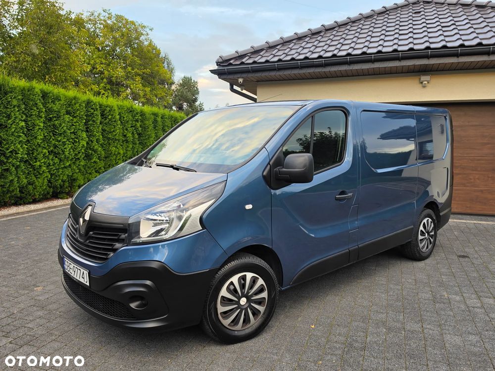 Renault TRAFIC - 2
