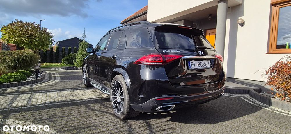 Mercedes-Benz GLE 350 e 4-Matic - 4