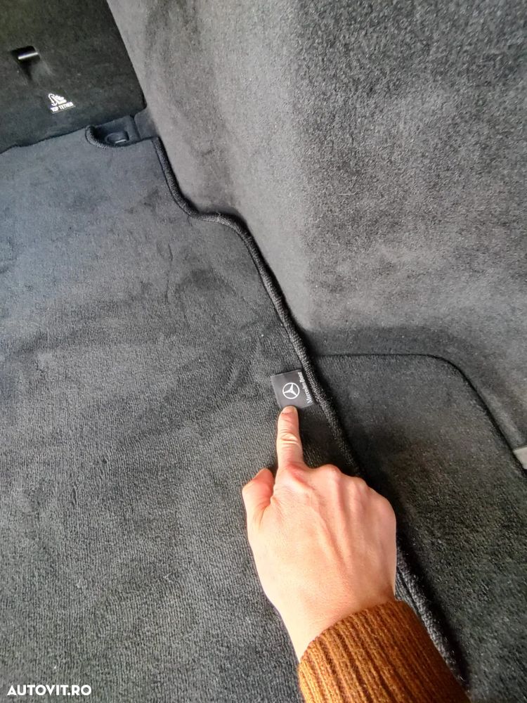 Mercedes-Benz C - 28