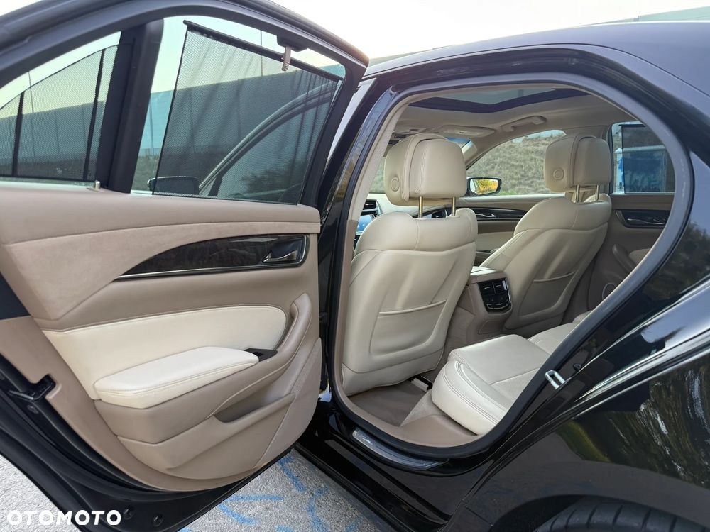 Cadillac CTS - 14