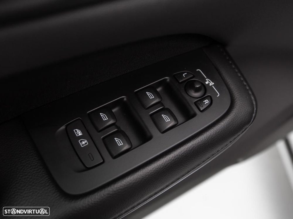 Volvo V60 2.0 T6 AWD TE Inscription Expression - 17