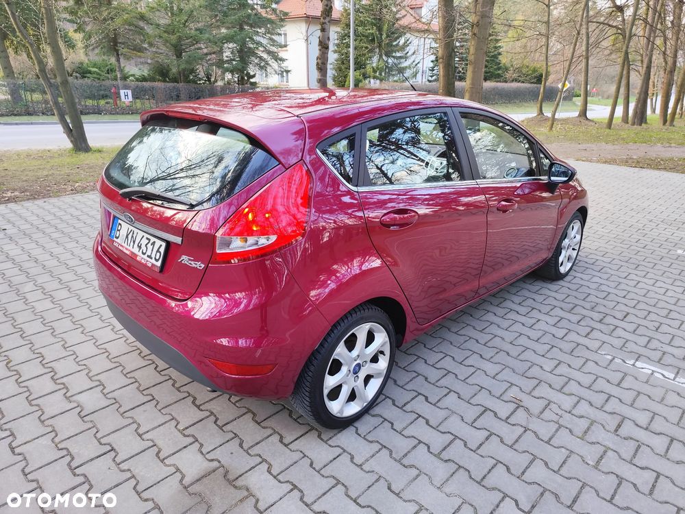 Ford Fiesta - 13