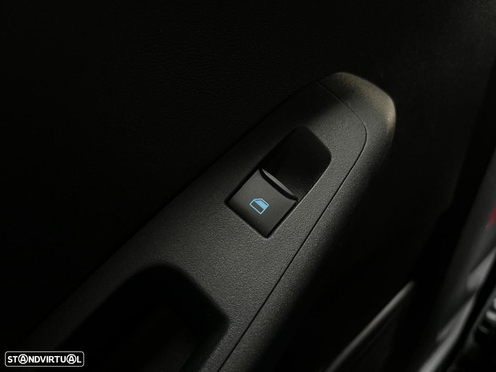 Ford Fiesta 1.0 EcoBoost ST-Line - 41